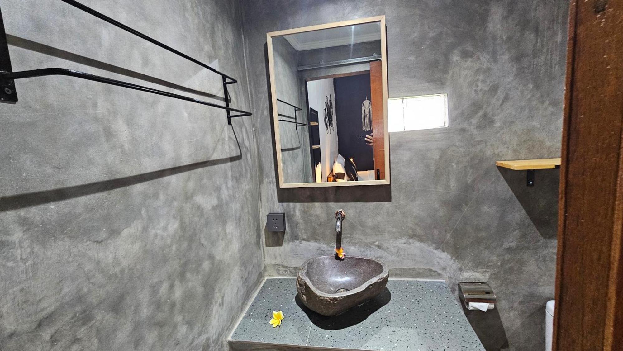 Suba Homestay Nusa Lembongan  Exterior photo
